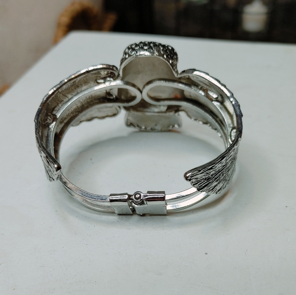 PROTECTION & WISDOM OWL HINGED BANGLE BRACELET - Picture 7 of 7